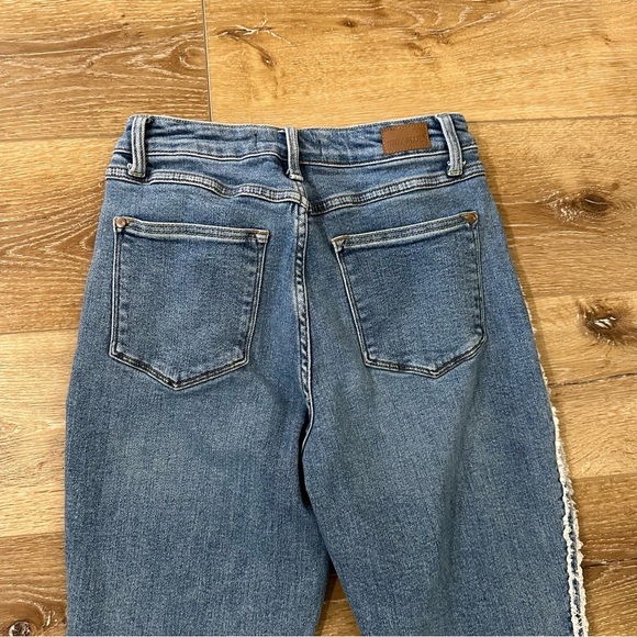 Judy Blue Slim Fit Women’s High Waist Medium Wash Side Fray Jeans Sz 5/27 GUC - Picture 8 of 9